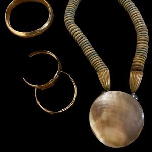 Shell necklace set 108